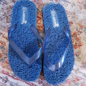 Noodle-Sole Flip Flop Sandals - like NEW!